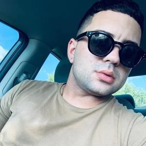 Meet your Posher, Hugo